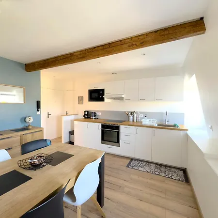 Apartment 2 Pieces Proche De La *